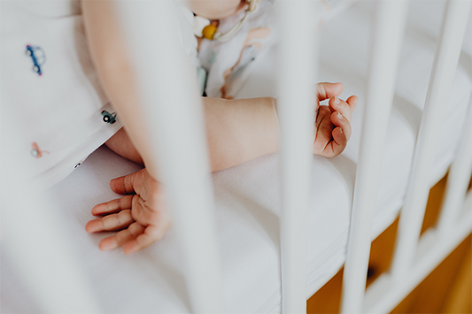 Choosing the right bed sheet for a crib